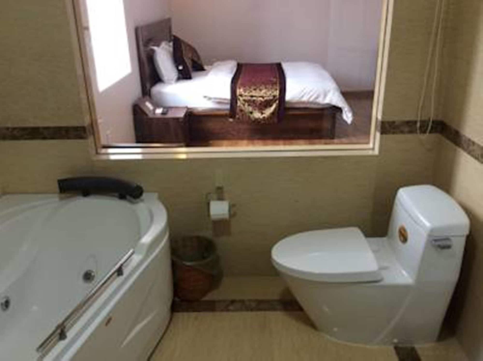Khai Hoan Hotel Hanoi Exterior photo