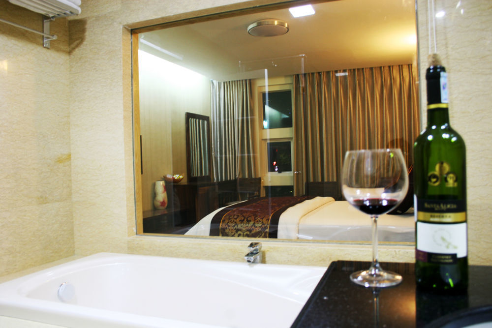 Khai Hoan Hotel Hanoi Exterior photo