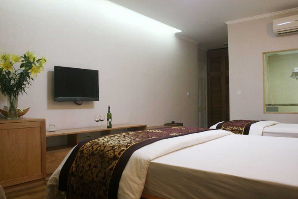 Khai Hoan Hotel Hanoi Exterior photo