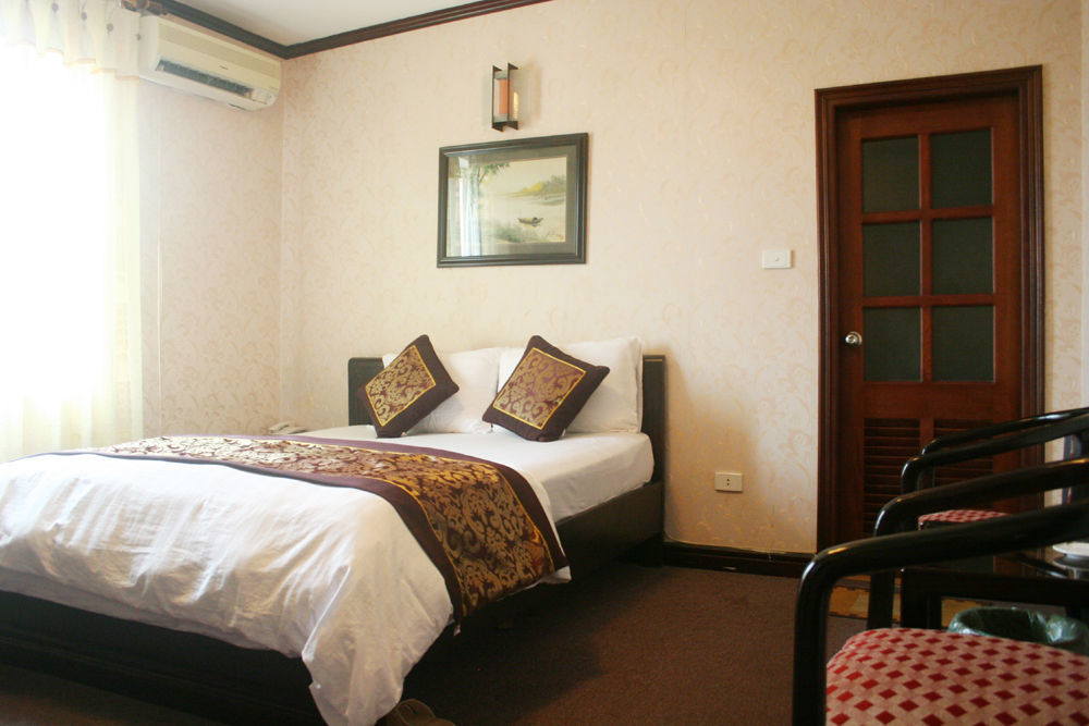 Khai Hoan Hotel Hanoi Exterior photo