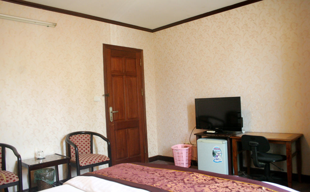Khai Hoan Hotel Hanoi Exterior photo