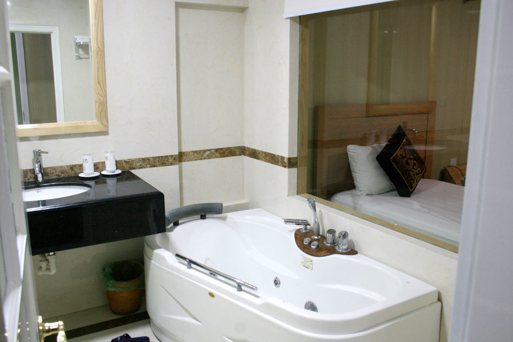 Khai Hoan Hotel Hanoi Exterior photo