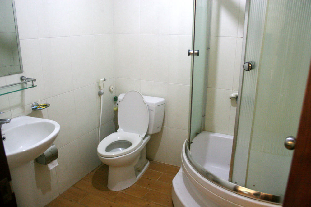 Khai Hoan Hotel Hanoi Exterior photo
